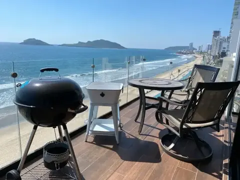 Central 102 Tower · Pst en Mazatlán